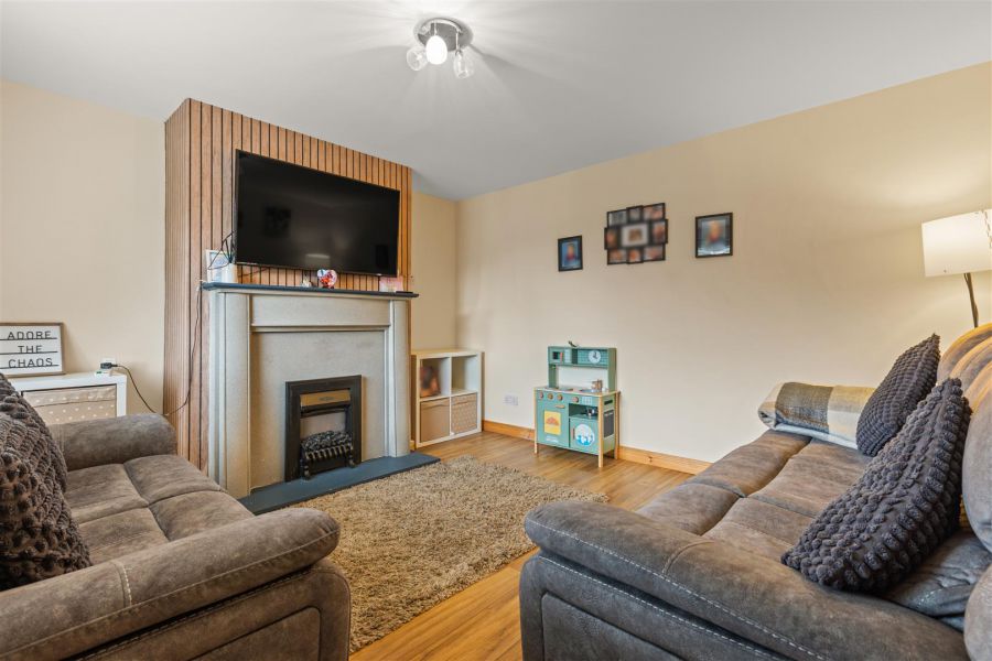 49 Stradowen Drive