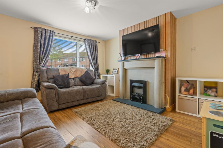 49 Stradowen Drive