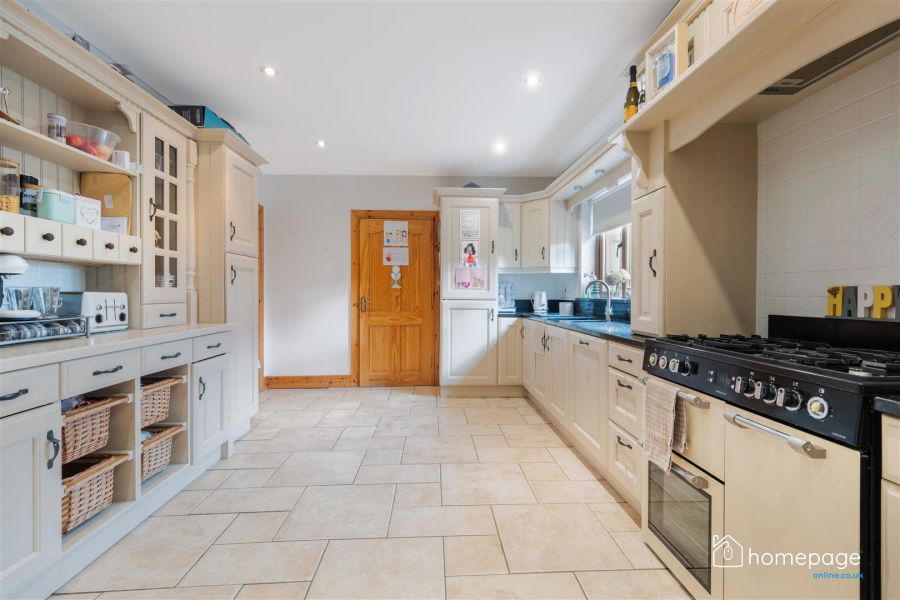 25 Whistlebare Cottages