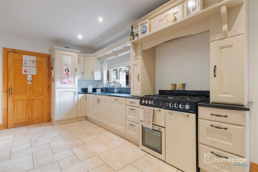 25 Whistlebare Cottages