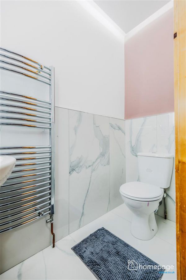 25 Whistlebare Cottages