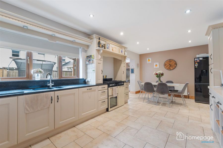 25 Whistlebare Cottages