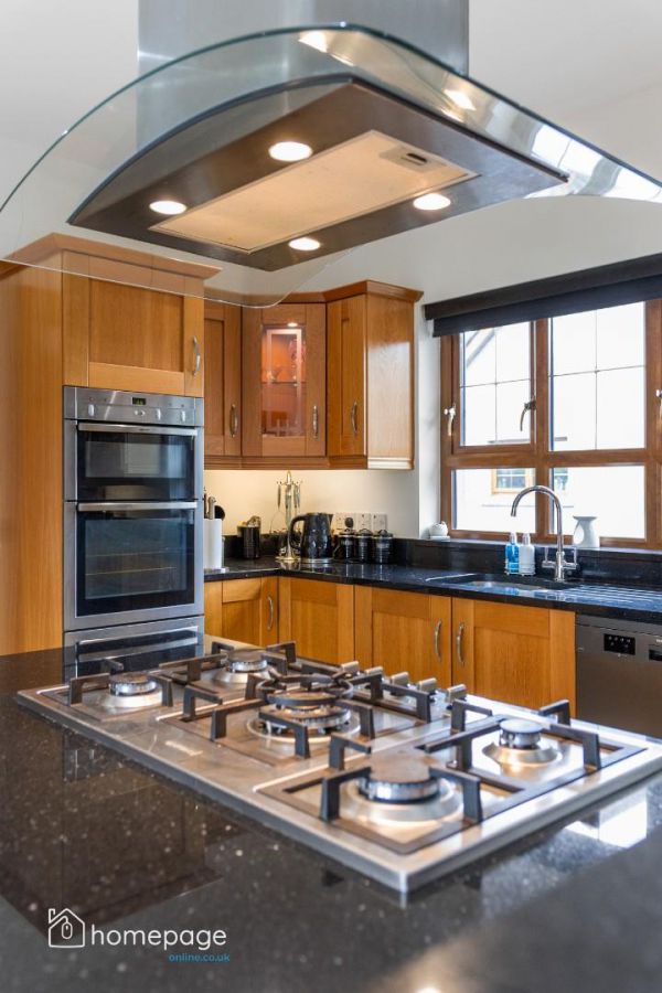 28 Shiny Road 28 Shiny Road