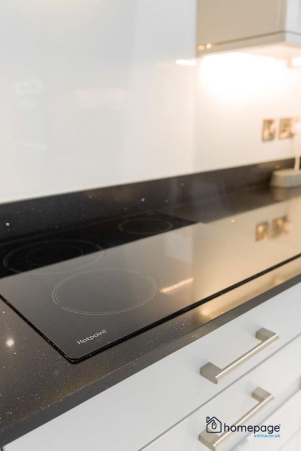 10 Castlecroft Drive