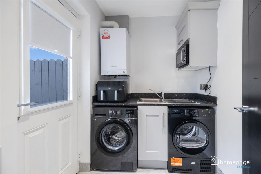 10 Castlecroft Drive