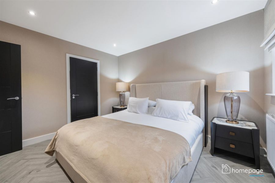 10 Castlecroft Drive