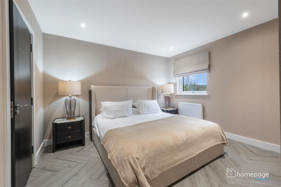 10 Castlecroft Drive