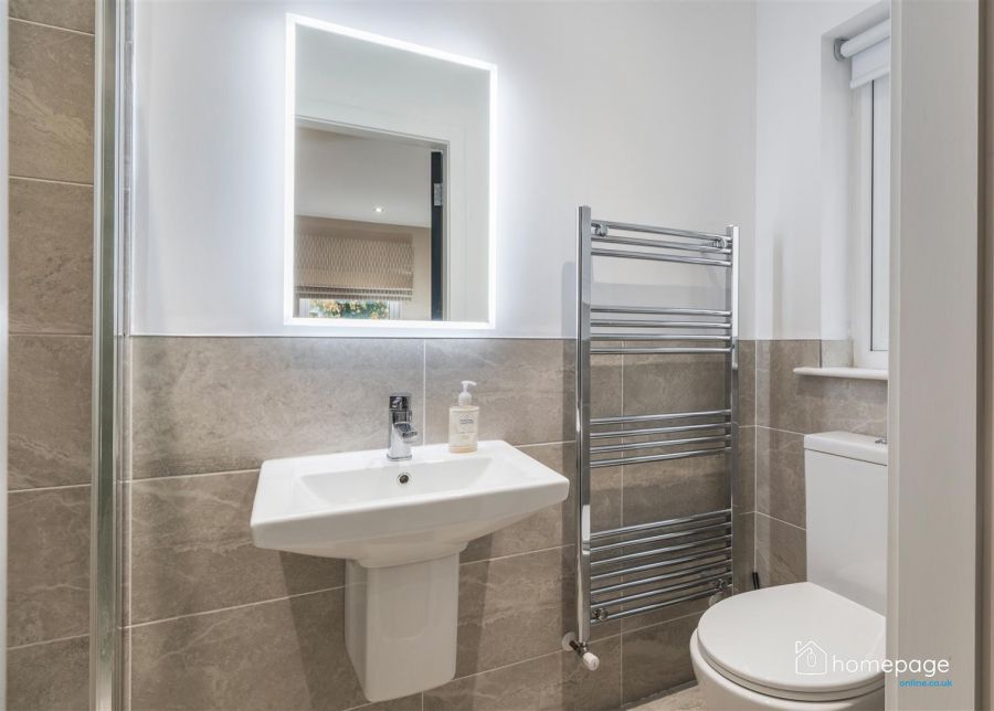 10 Castlecroft Drive