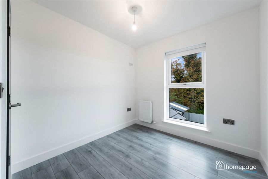 10 Castlecroft Drive