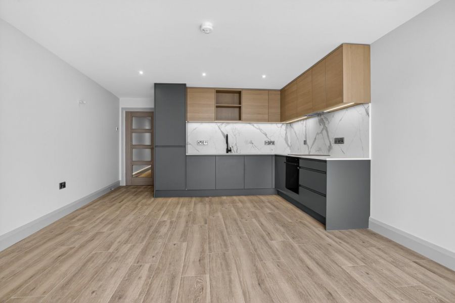 Site 11, Six West The Promenade