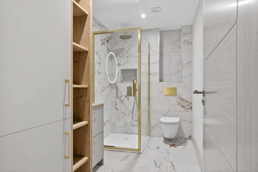 Site 11, Six West The Promenade