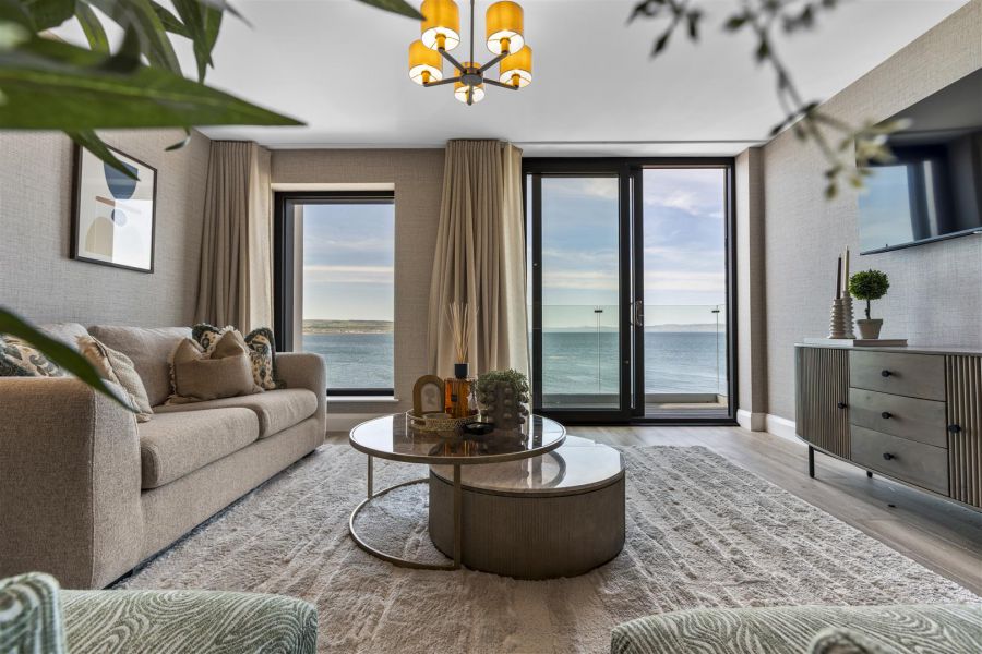 Site 14, Six West The Promenade