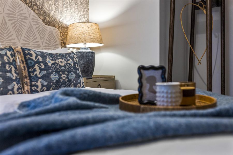 Site 14, Six West The Promenade