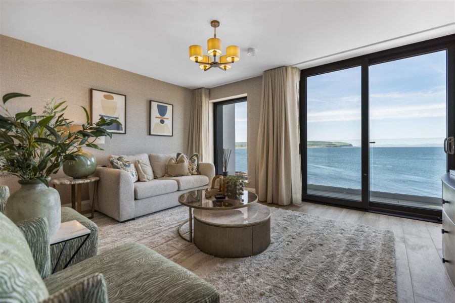 Site 14, Six West The Promenade