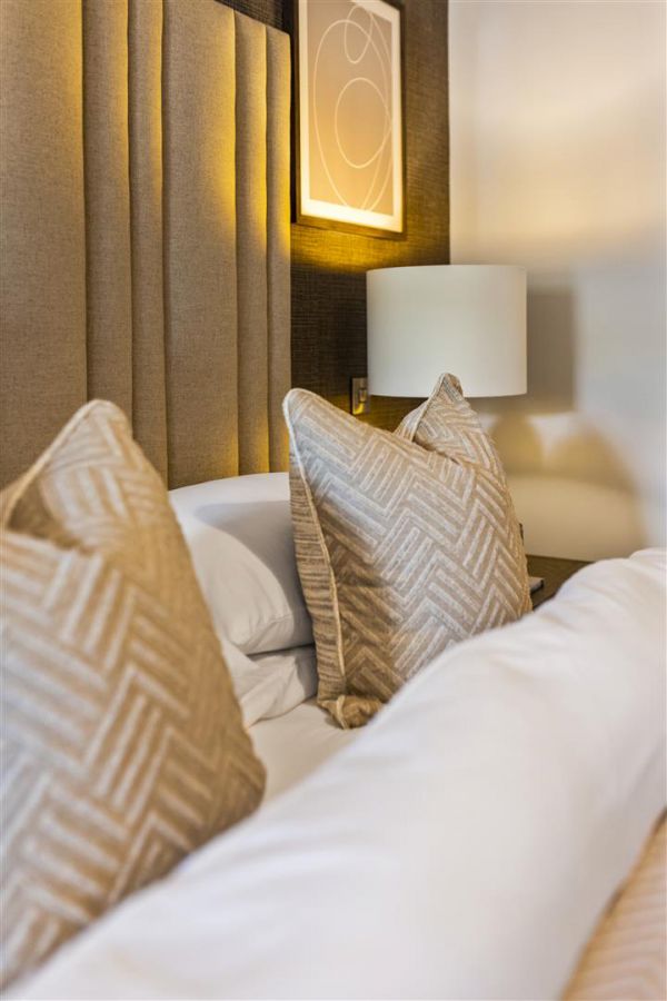 Site 14, Six West The Promenade