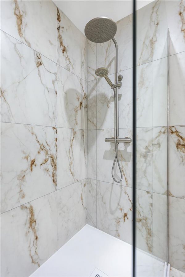 Site 14, Six West The Promenade