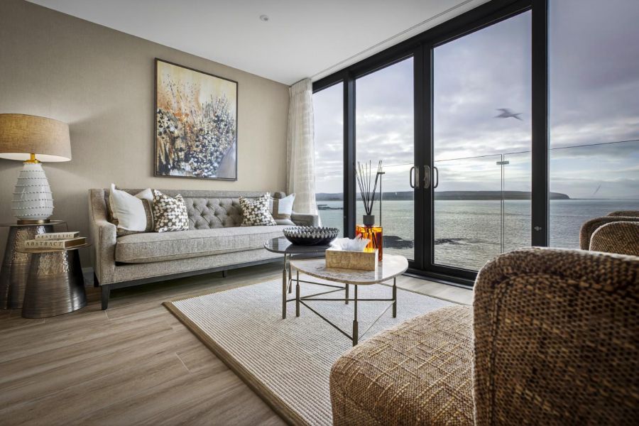 Site 15, Six West The Promenade