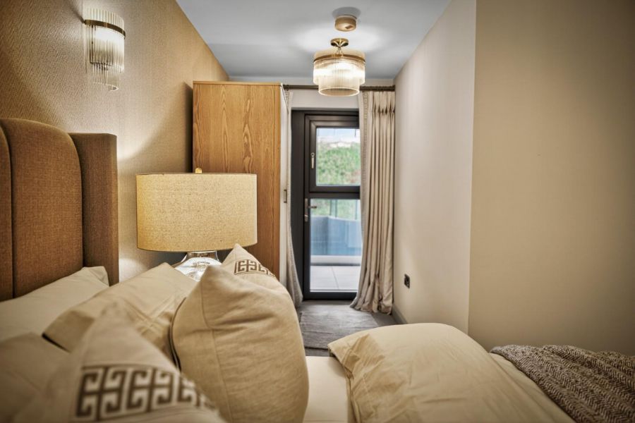 Site 15, Six West The Promenade