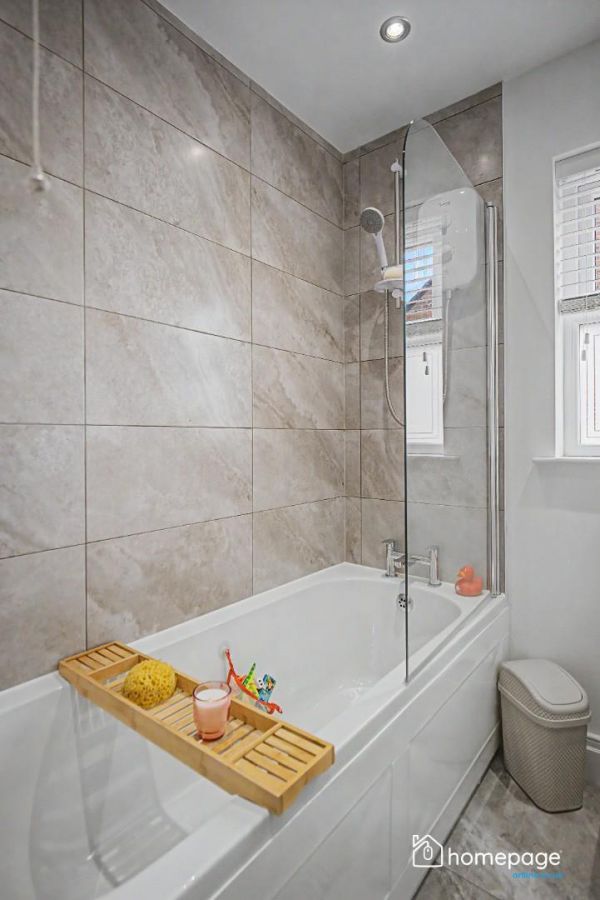 5 Deer Park Close