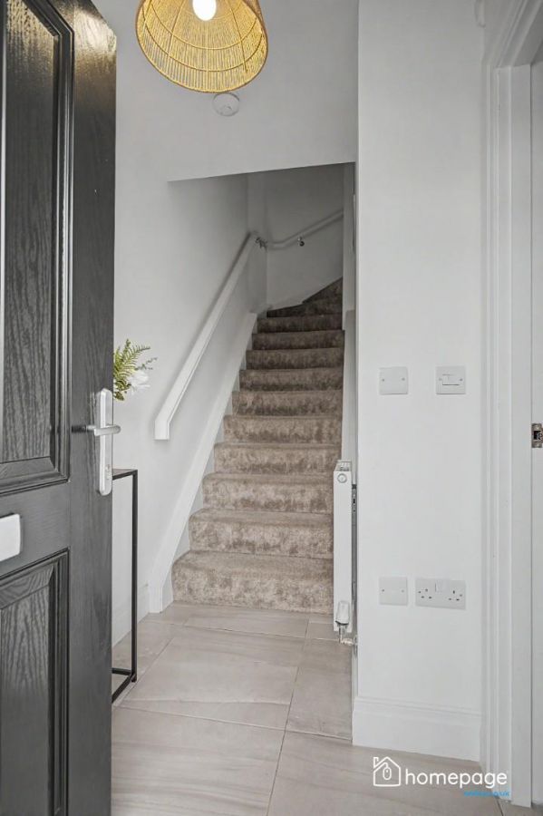 5 Deer Park Close