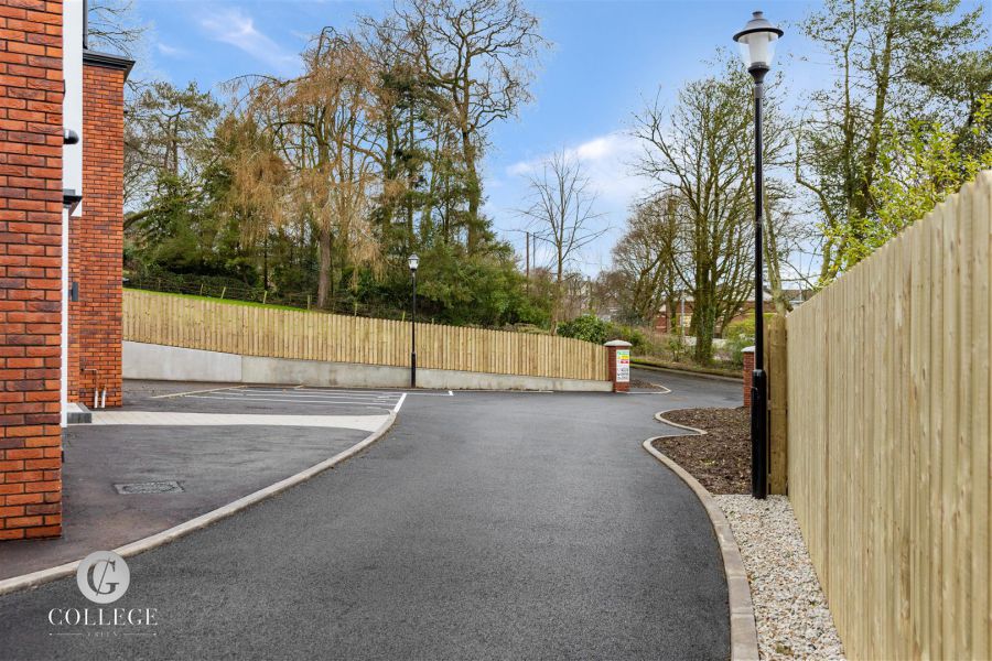 Apt 6 Castlerock Road