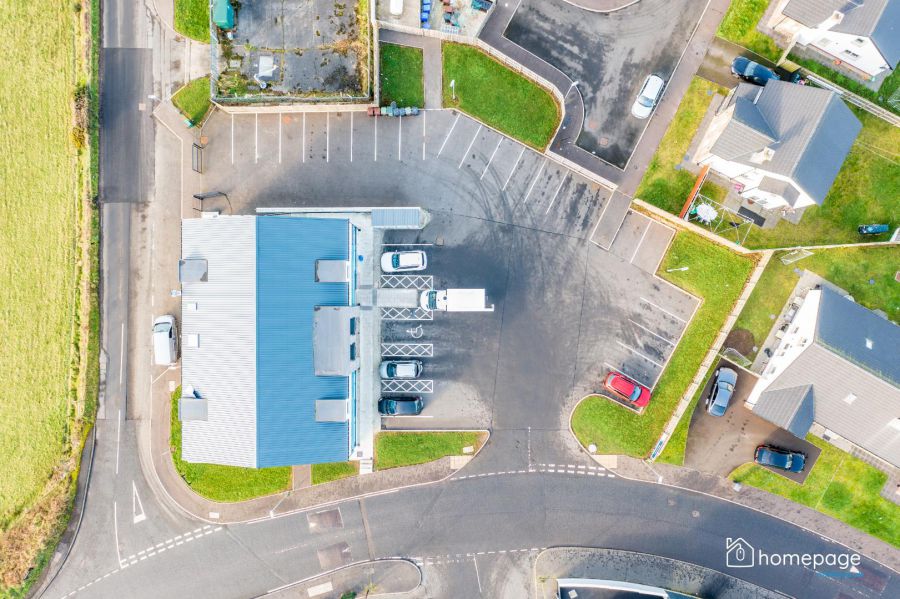 Commercial Unit Gortnessy Meadows