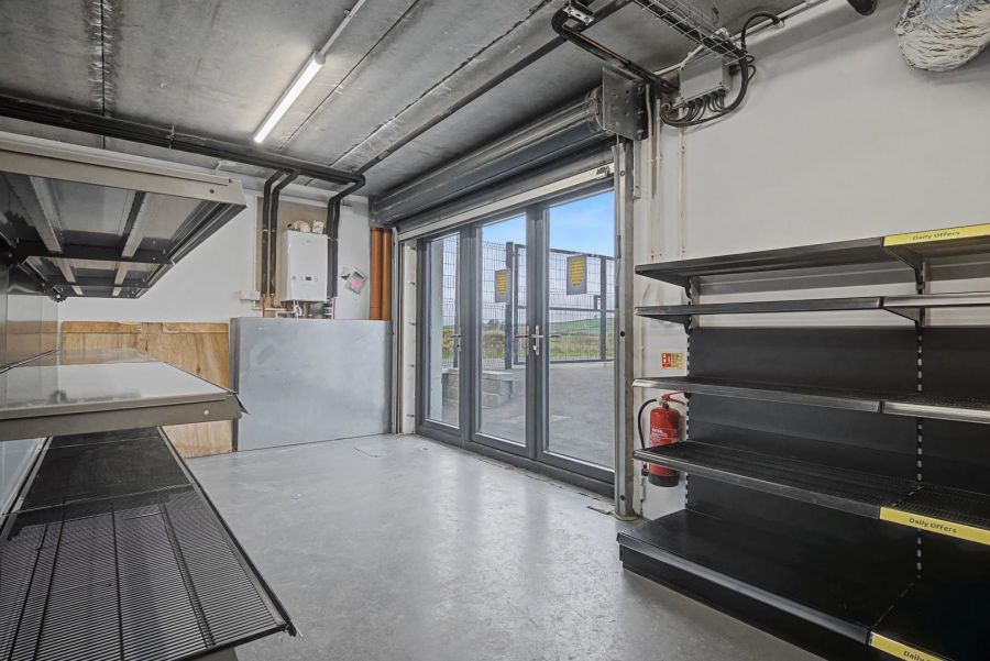 Commercial Unit Gortnessy Meadows