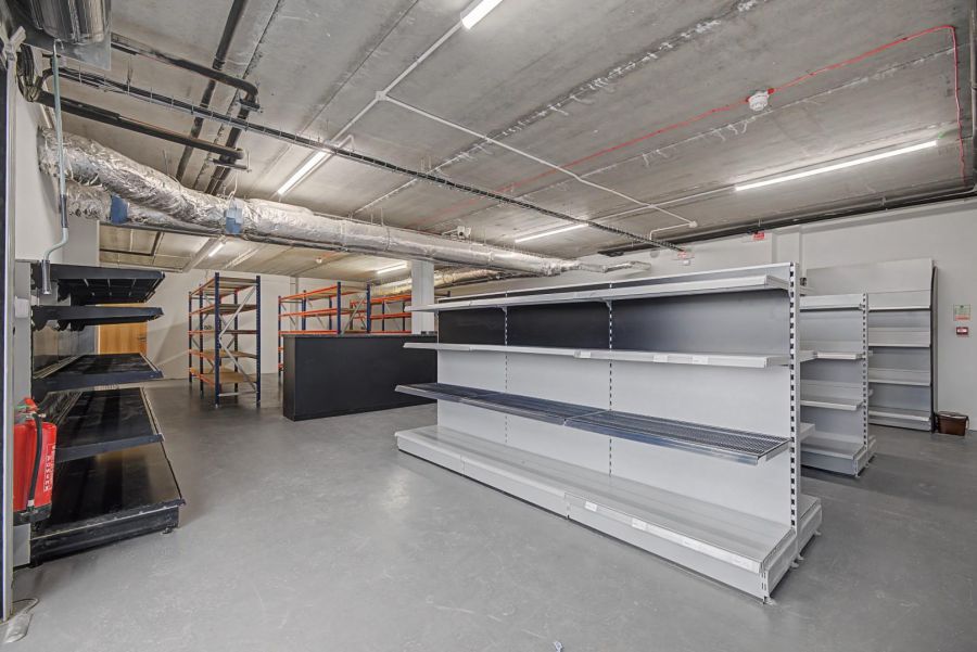 Commercial Unit Gortnessy Meadows