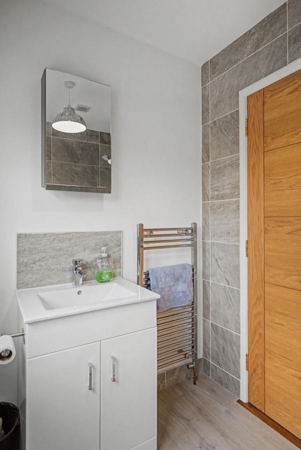 27 Blackburn Crescent