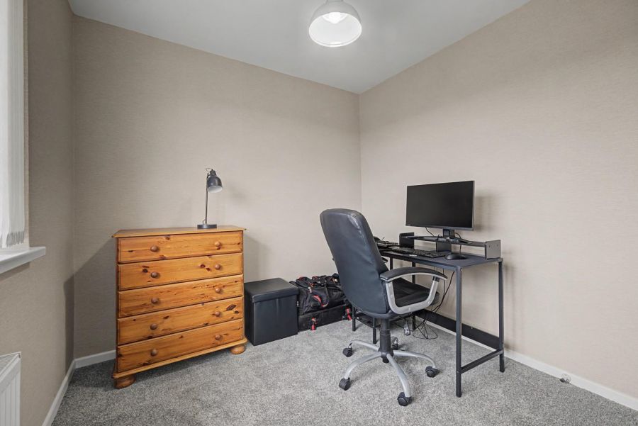 27 Blackburn Crescent