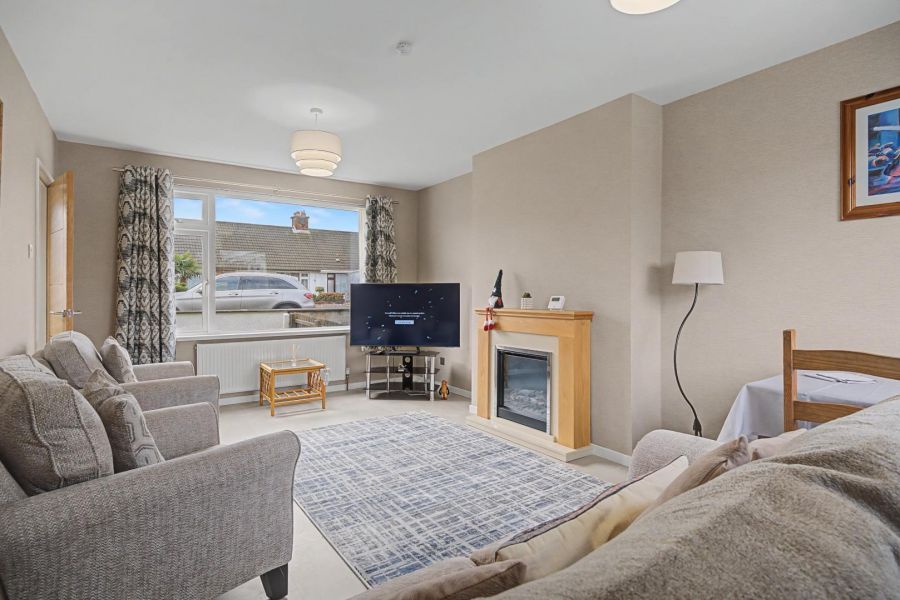 27 Blackburn Crescent