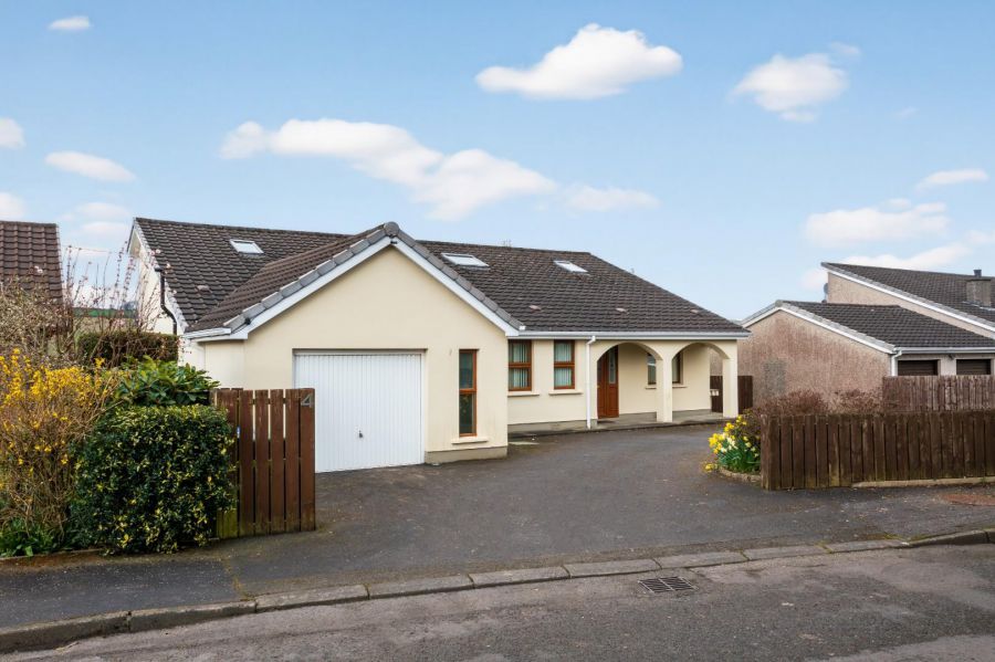 4 Carrowreagh Park