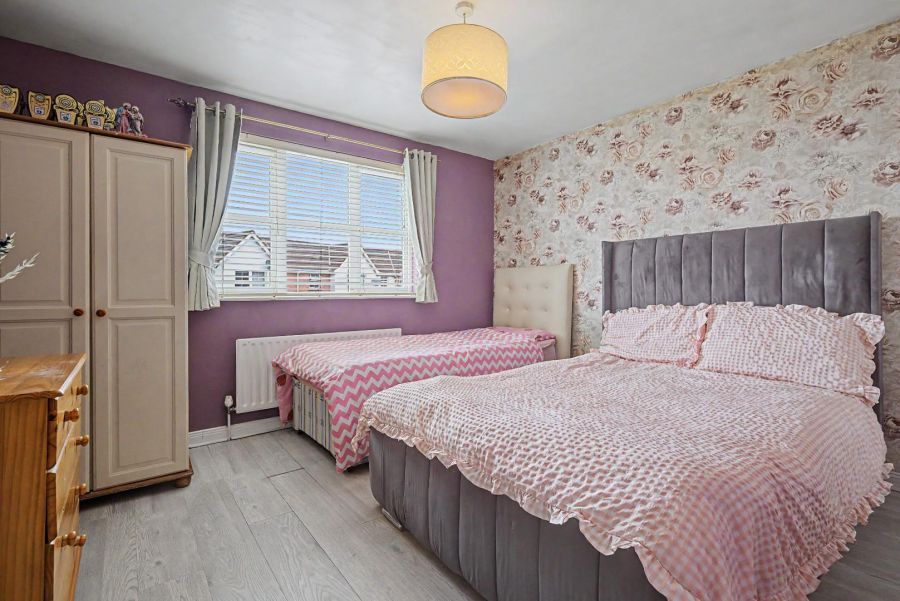 100 Good Shepherd Glen