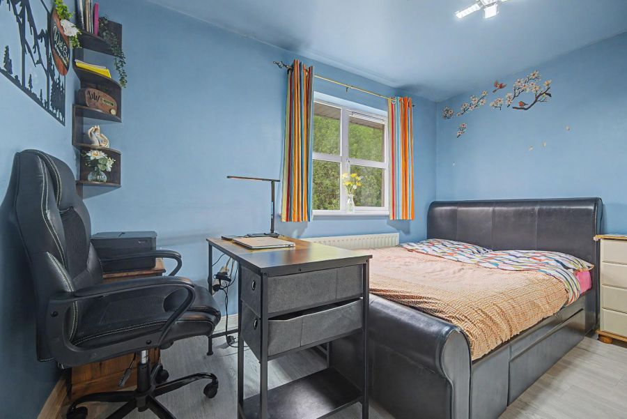 100 Good Shepherd Glen