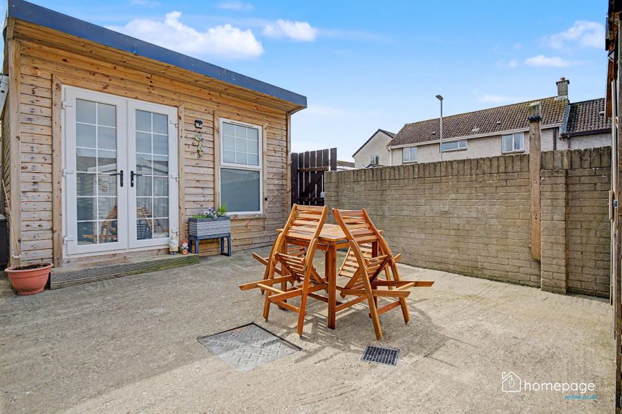 25 Shearwater Way