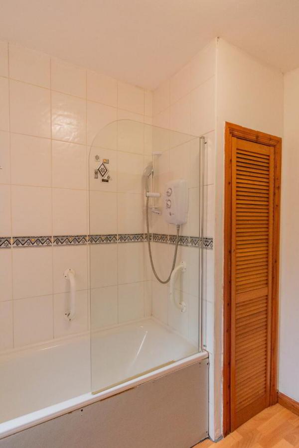 5 Prospect Place