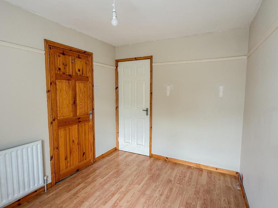 59 Crosshill View