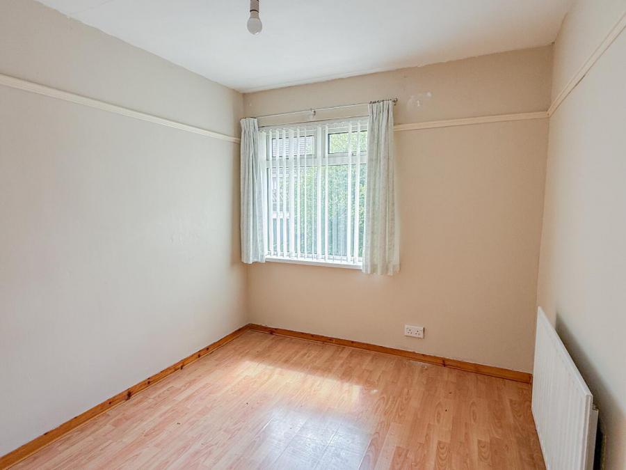 59 Crosshill View