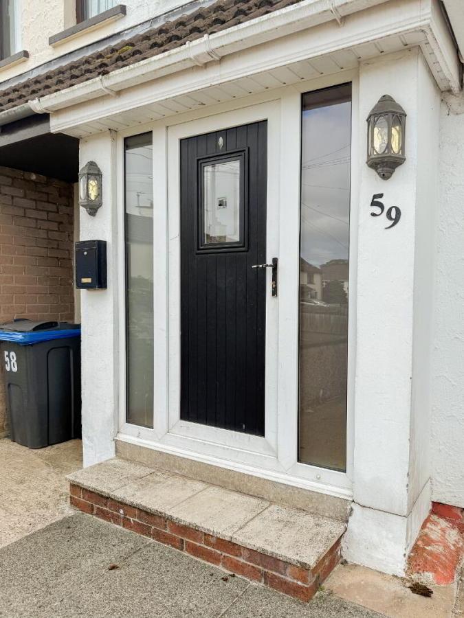 59 Crosshill View