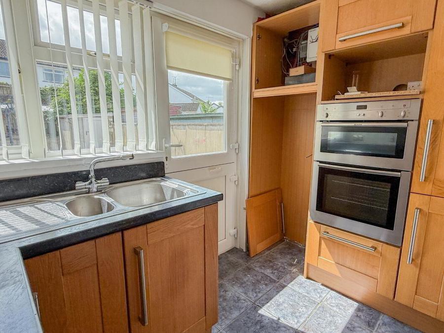 59 Crosshill View