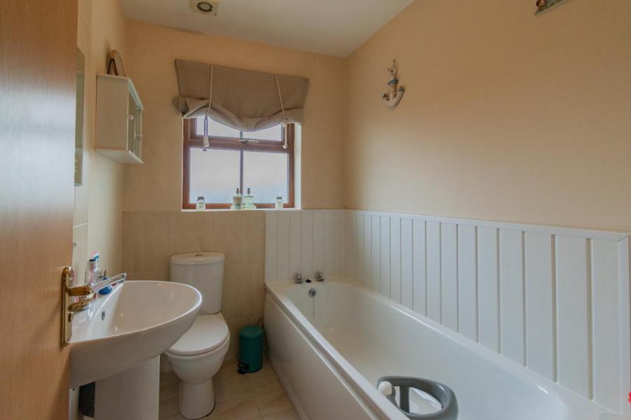 3 Westbourne Manor