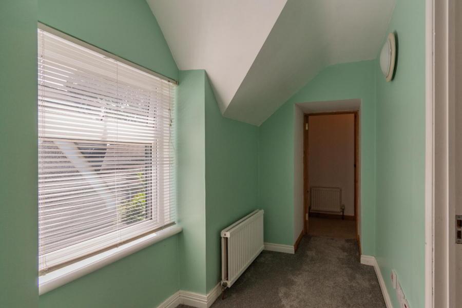 Pinegrove Cottage, 126 Doury Road