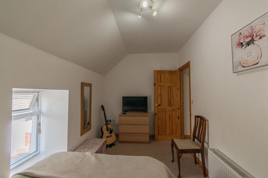 Pinegrove Cottage, 126 Doury Road