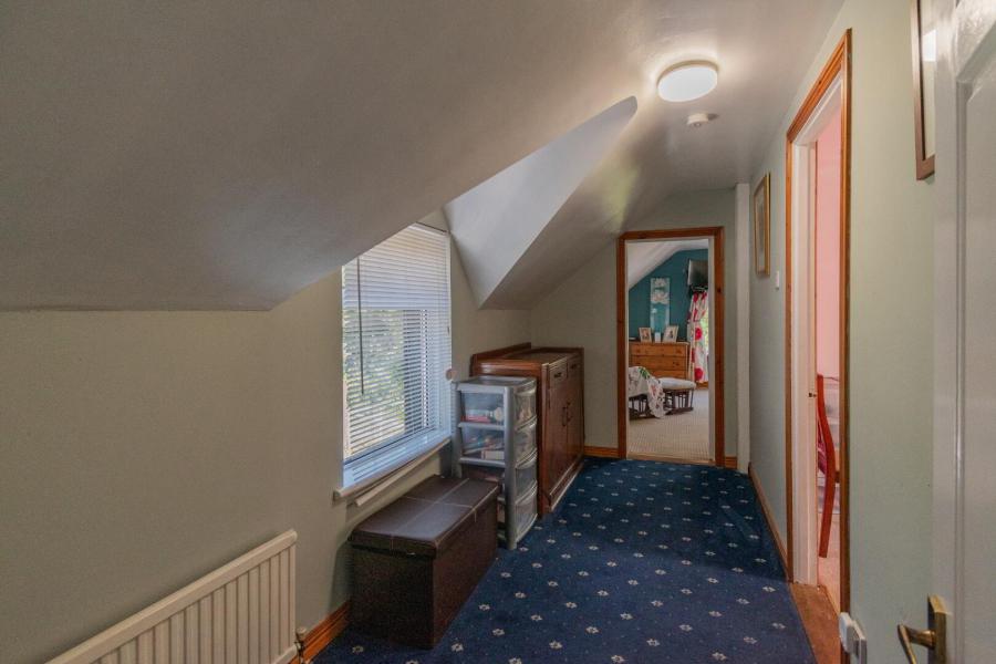 Pinegrove Cottage, 126 Doury Road
