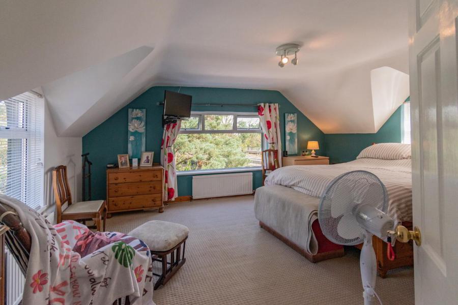 Pinegrove Cottage, 126 Doury Road