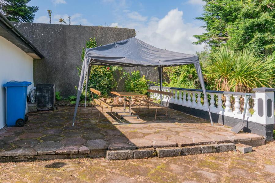 Pinegrove Cottage, 126 Doury Road
