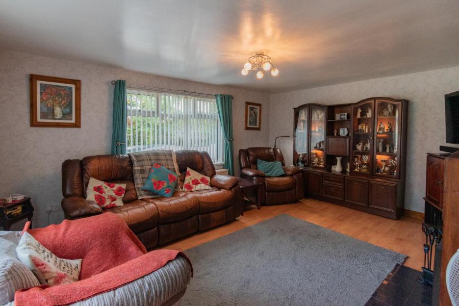 Pinegrove Cottage, 126 Doury Road