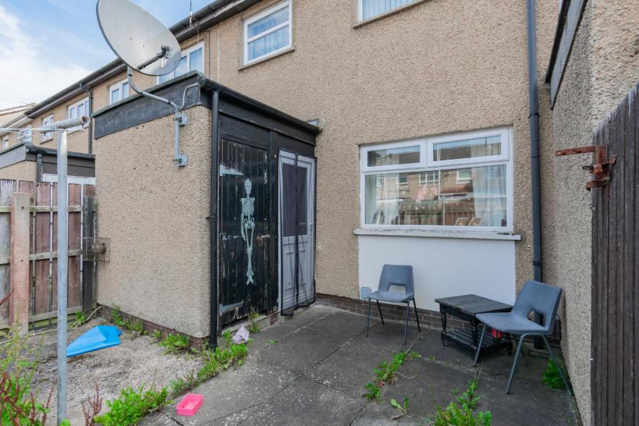 14 Tiree Street