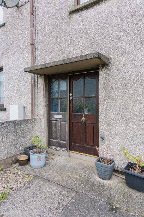 9 Loran Walk