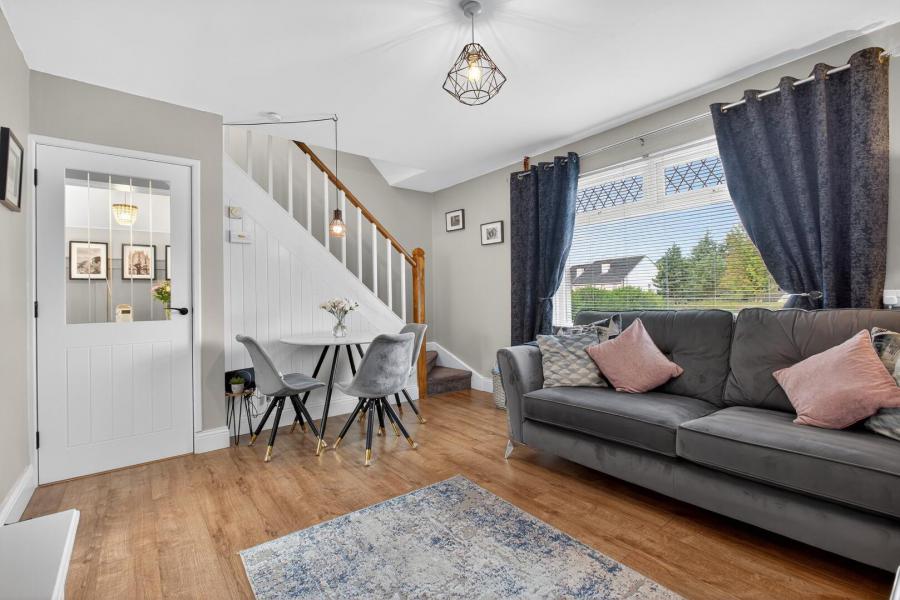 15 Sunray Crescent